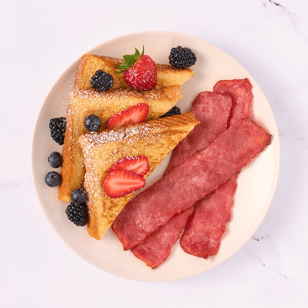 12oz Maple Turkey Bacon Lifestyle 2 1000x1000